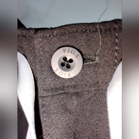 🔥FIGS Scrubs: Bundle 2 for $38 Mix & Match any Single listed Tops or Bottoms 🔥 - Picture 5 of 15